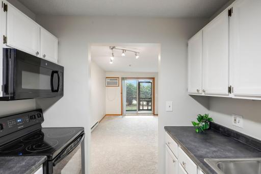 2150 Ridge Drive, 14, Minneapolis, MN 55416