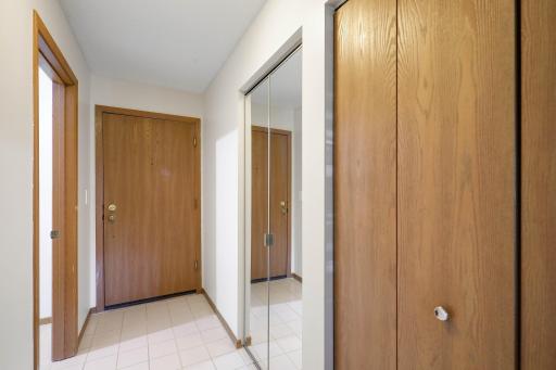 2150 Ridge Drive, 14, Minneapolis, MN 55416
