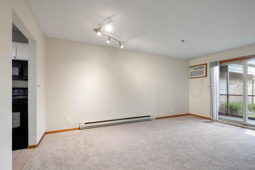 2150 Ridge Drive, 14, Minneapolis, MN 55416
