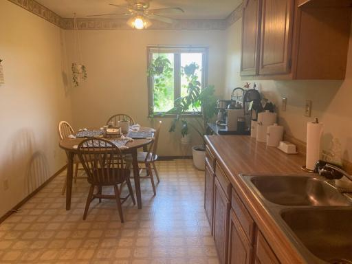 850 30th Avenue NW, Willmar, MN 56201
