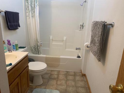 850 30th Avenue NW, Willmar, MN 56201