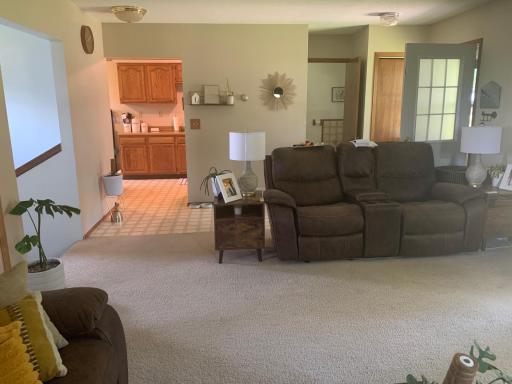 850 30th Avenue NW, Willmar, MN 56201
