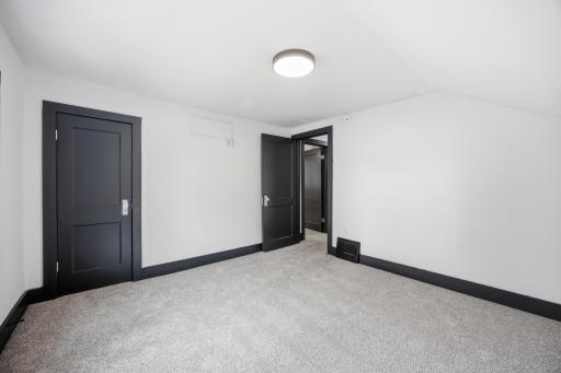1124 University Drive S, Fargo, ND 58103