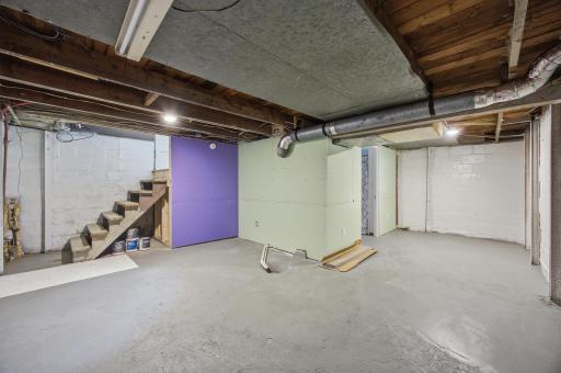 1124 University Drive S, Fargo, ND 58103