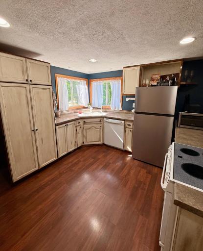 500 Superior Street, Milroy, MN 56263