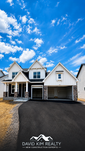 1072 Adamstown Drive, Rosemount, MN 55068