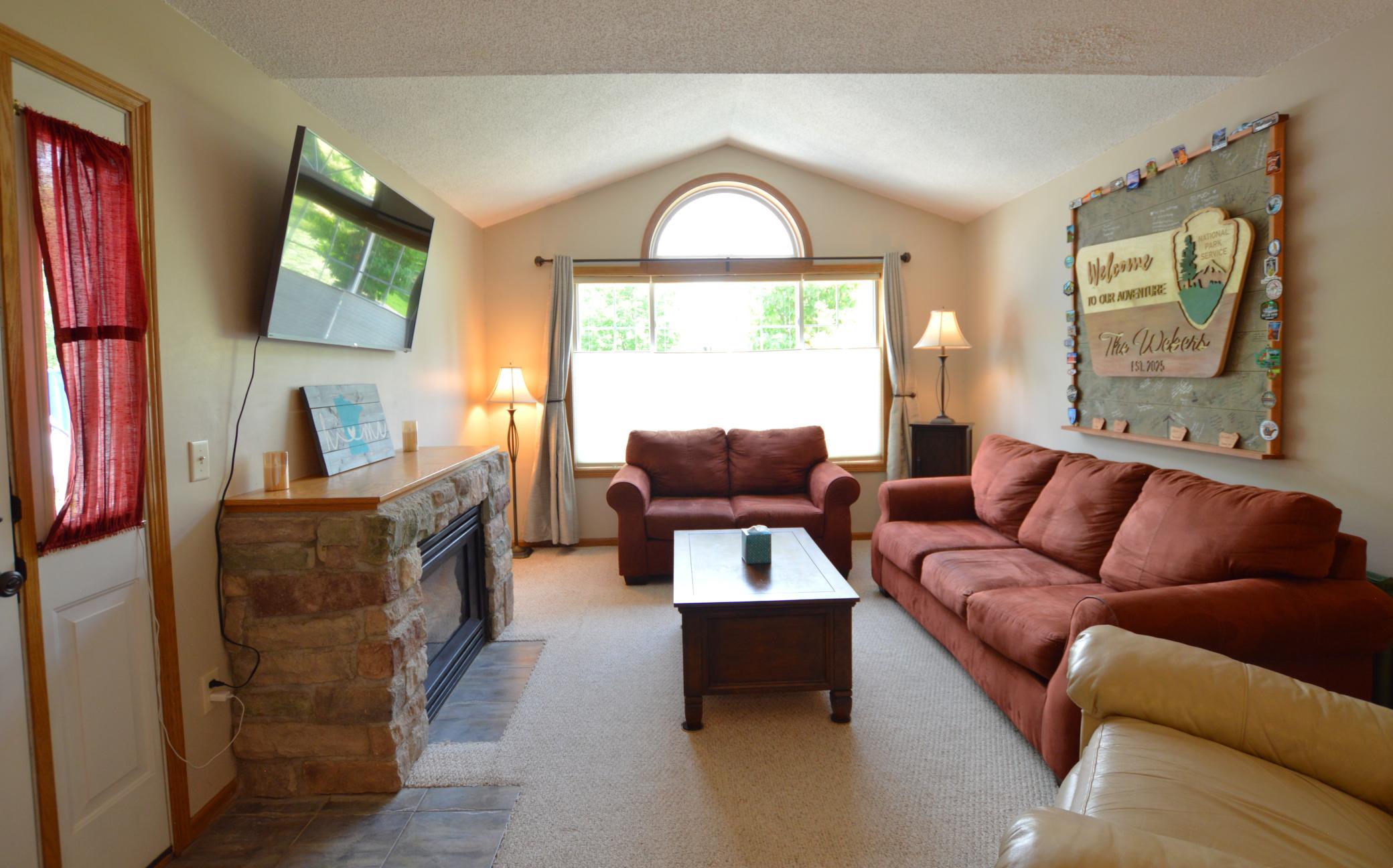 Vaulted Ceiling LVR