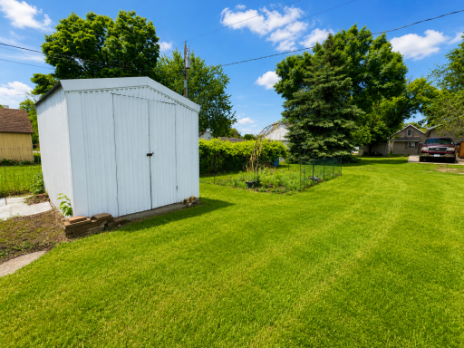 535 1st Avenue N, Perham, MN 56573