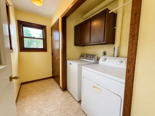 535 1st Avenue N, Perham, MN 56573