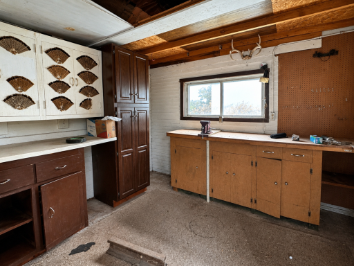535 1st Avenue N, Perham, MN 56573