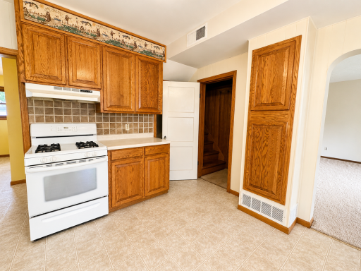 535 1st Avenue N, Perham, MN 56573