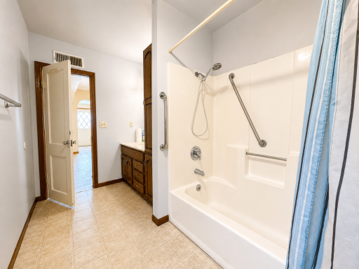 535 1st Avenue N, Perham, MN 56573