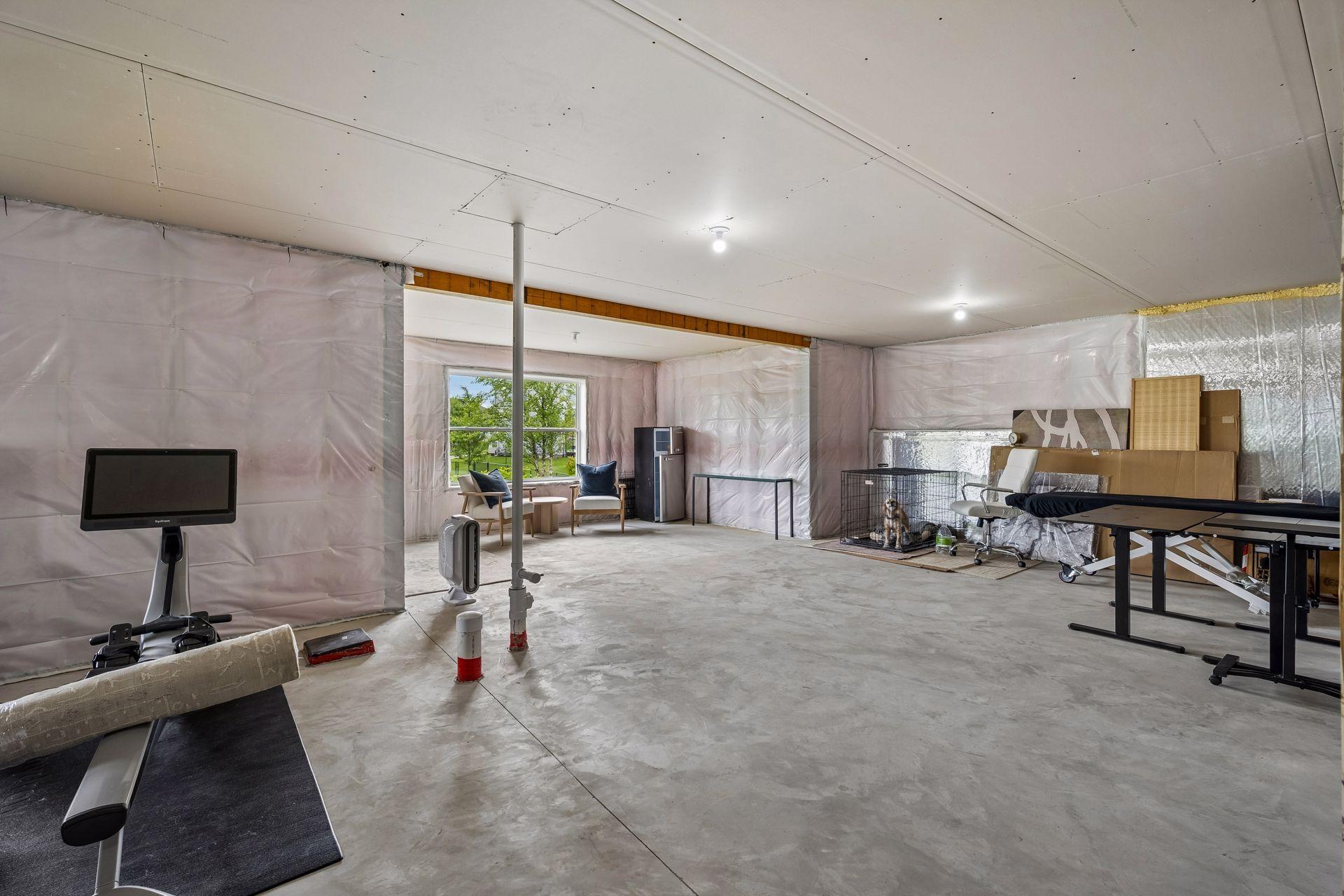 Unfinished Walkout Basement