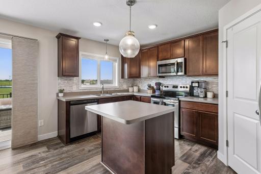 Kitchen w/ Center Island