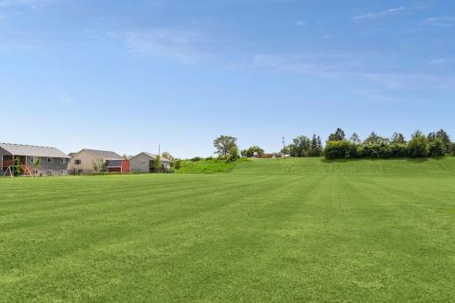 City Park Right in your Backyard! Enjoy the Extra Space without the Added Maintenance & Expense!