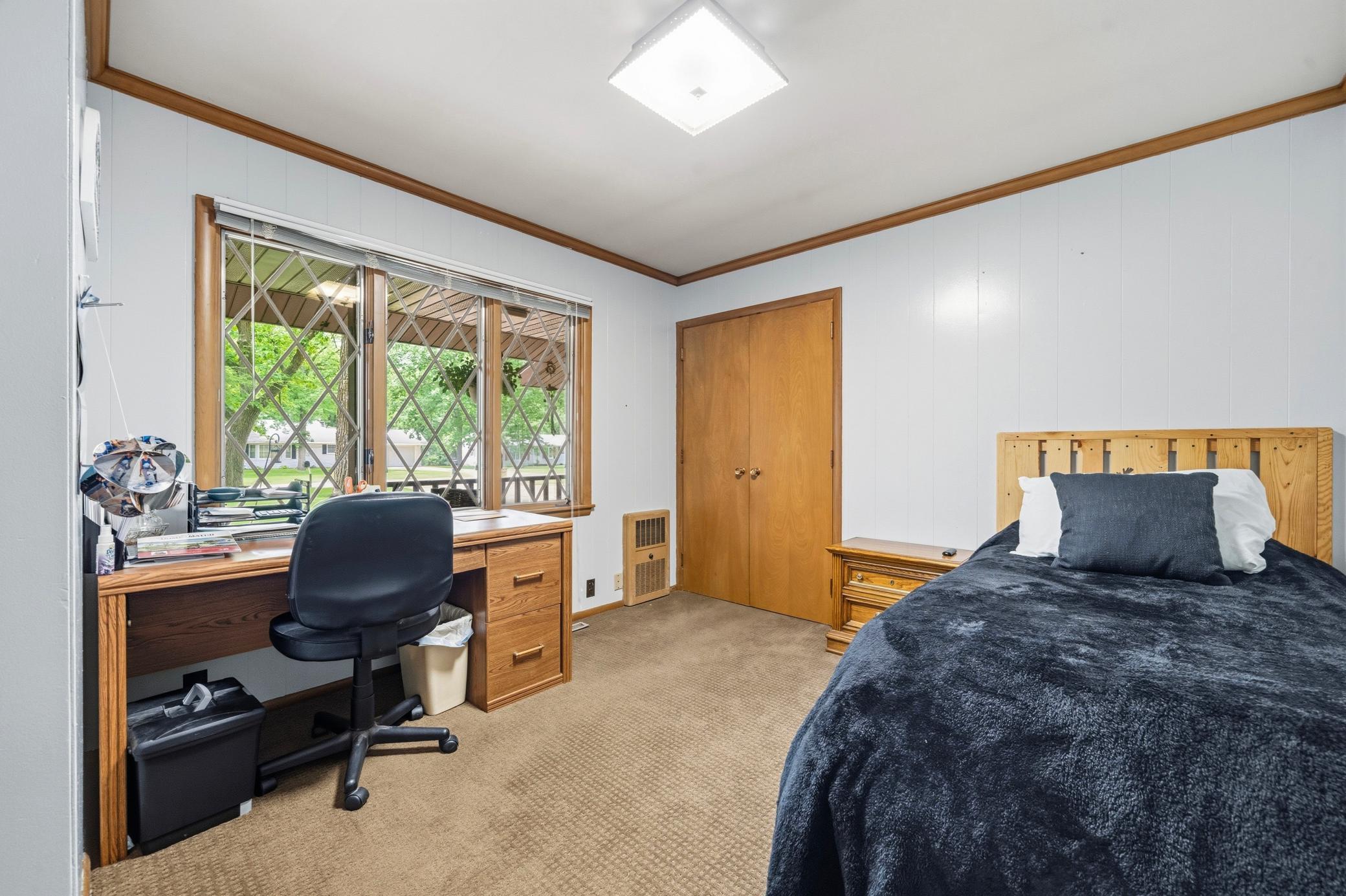 Bedroom 3 : Office with extra large closet.JPG