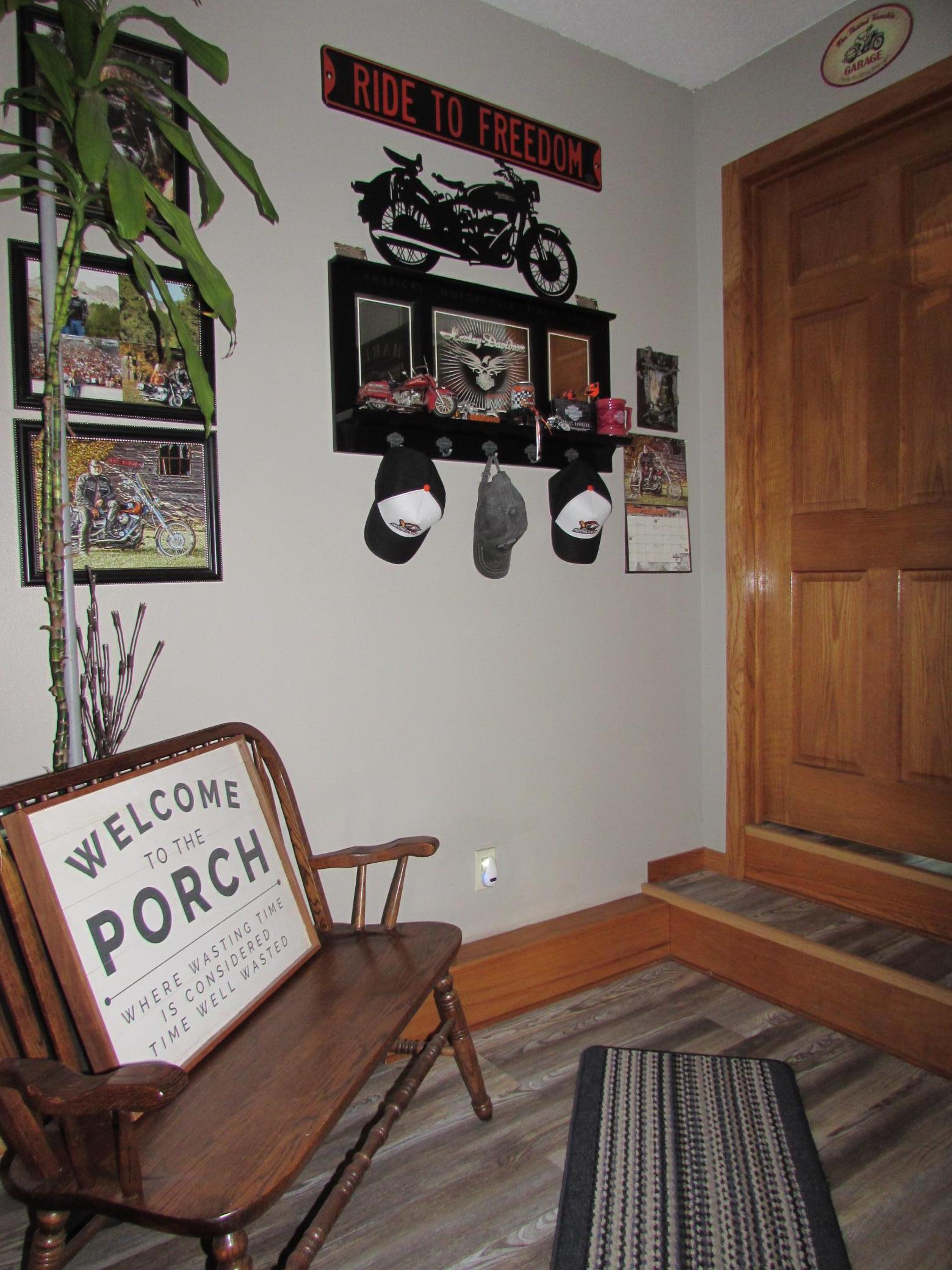 Breezeway (Porch)