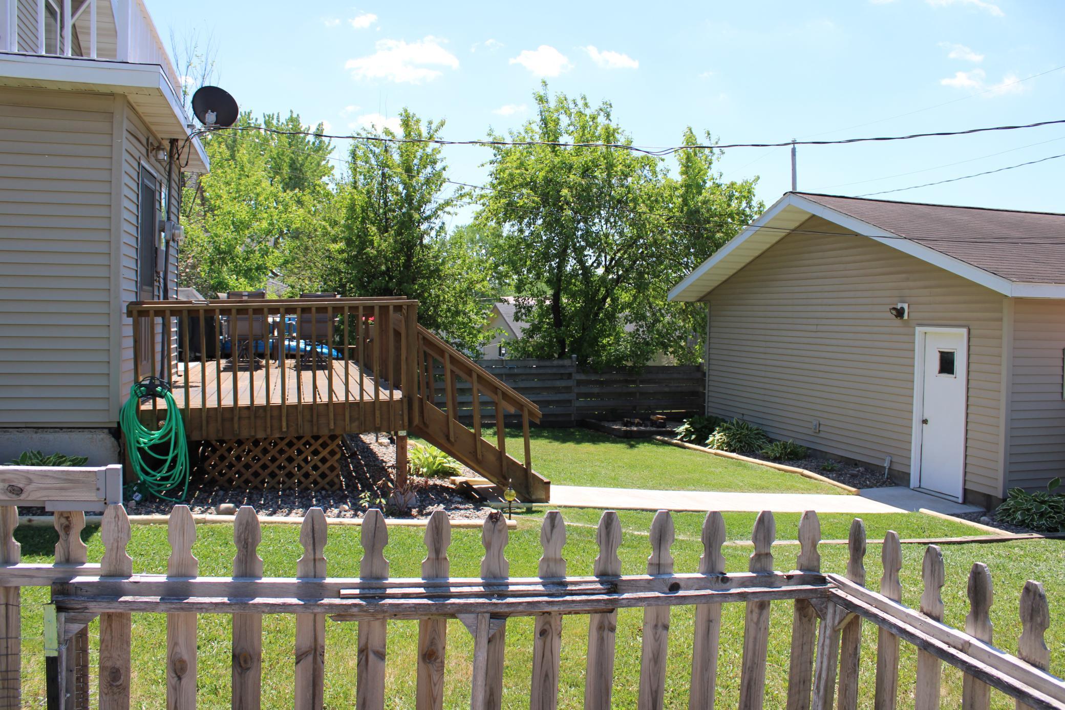 deck/garage