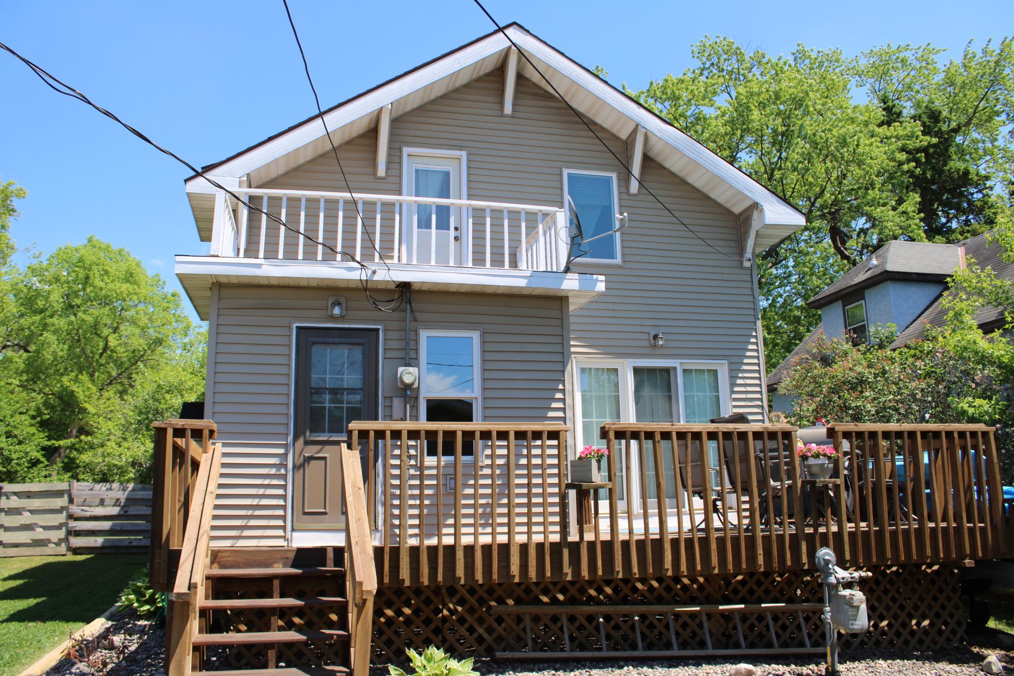 back of house/balcony/deck