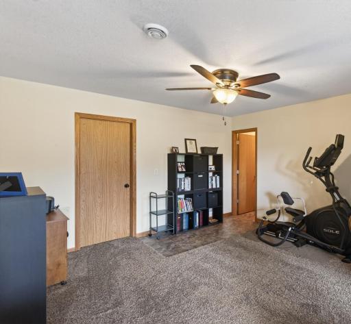38272 Explorer Circle, North Branch, MN 55056