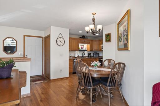 38272 Explorer Circle, North Branch, MN 55056