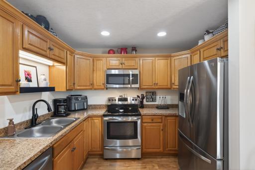 38272 Explorer Circle, North Branch, MN 55056