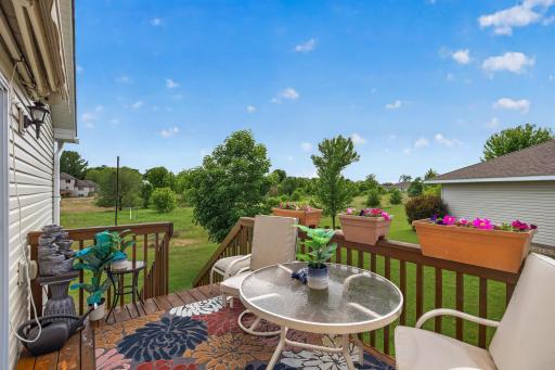 38272 Explorer Circle, North Branch, MN 55056