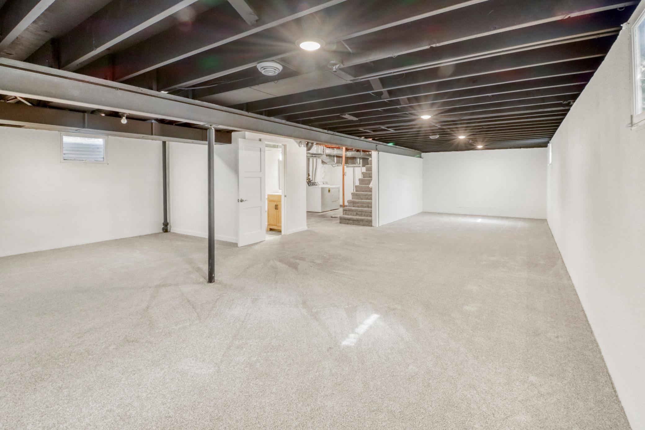 Basement1_3-3264.JPG