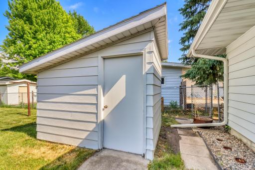 2313 9th Street S, Fargo, ND 58103
