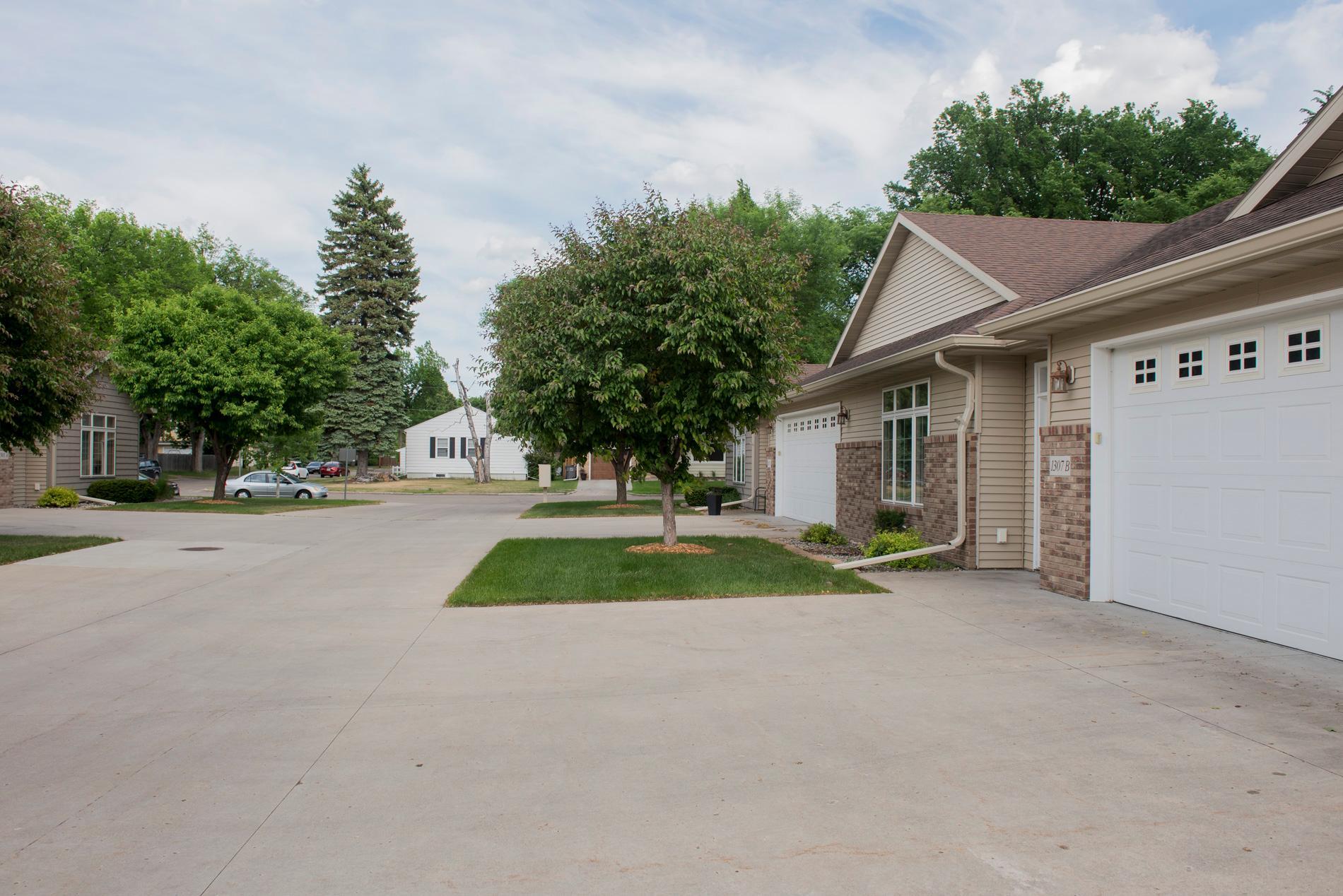 Town & Country Townhomes
