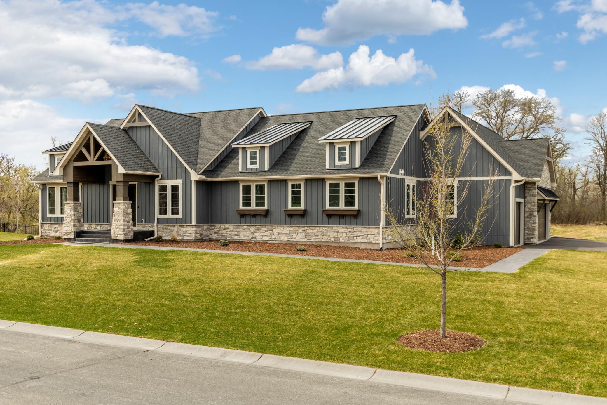 Creative Homes - 5720 57th Pl N - Exteriors - 001.jpg