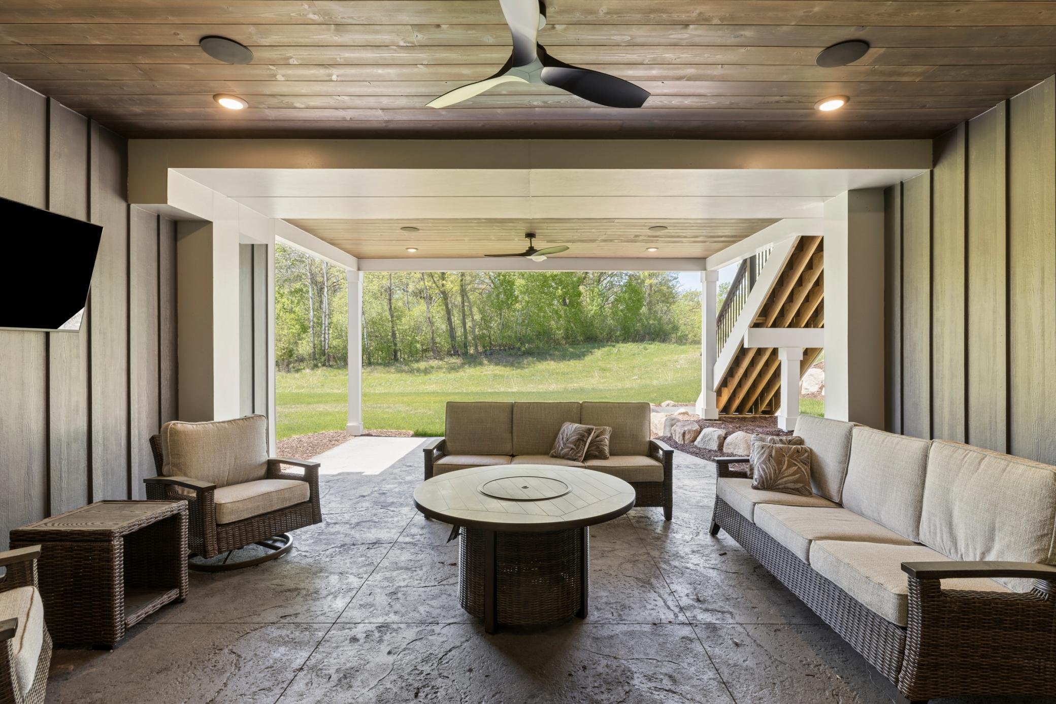 Creative Homes - 5720 57th St N - 088.jpg