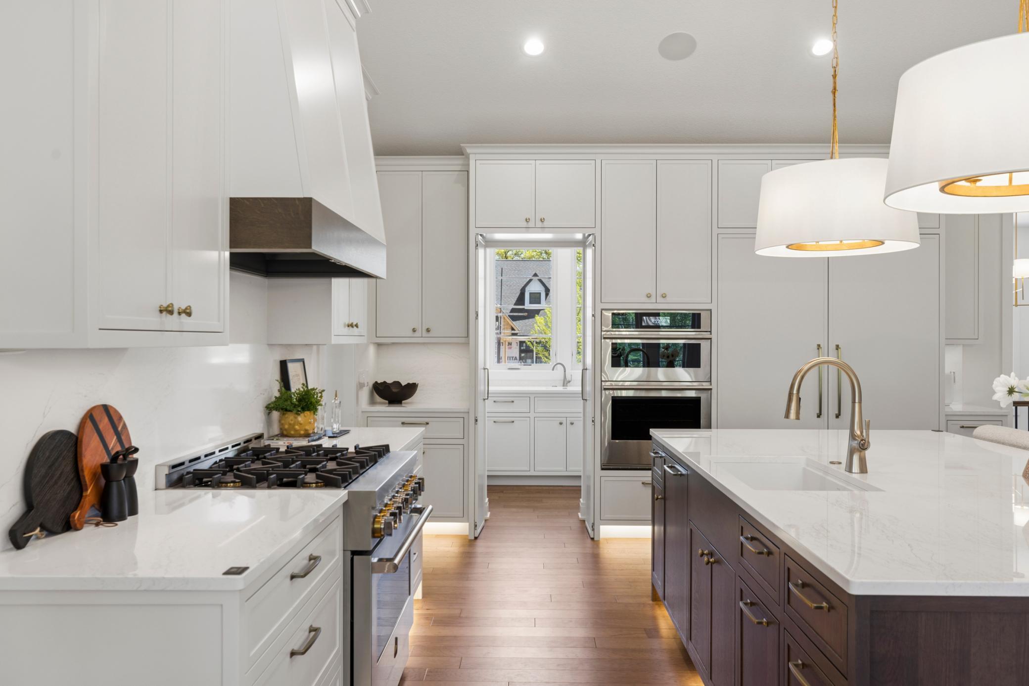 Creative Homes - 5720 57th St N - 031.jpg