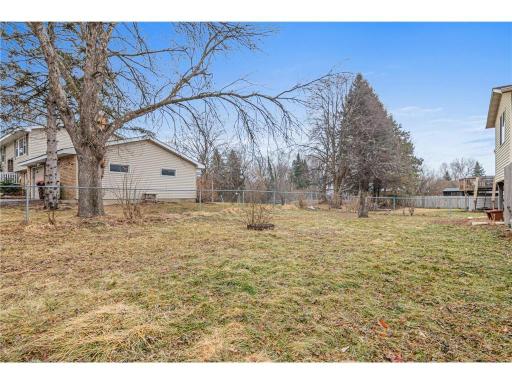 8001 Jeffery Avenue S, Cottage Grove, MN 55016