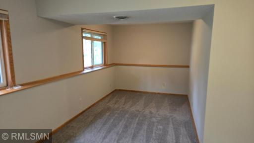 8001 Jeffery Avenue S, Cottage Grove, MN 55016