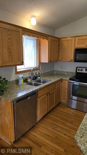 8001 Jeffery Avenue S, Cottage Grove, MN 55016
