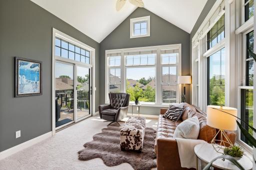 15489 Legacy Oaks Trail, Wayzata, MN 55391