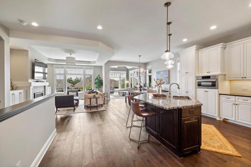 15489 Legacy Oaks Trail, Wayzata, MN 55391