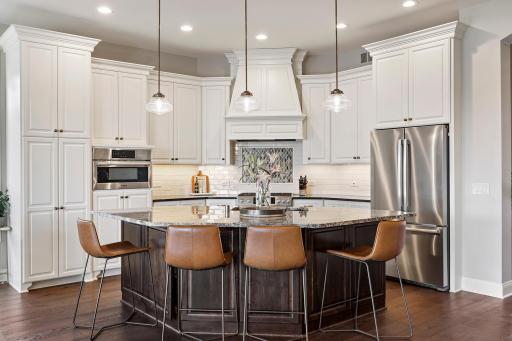 15489 Legacy Oaks Trail, Wayzata, MN 55391