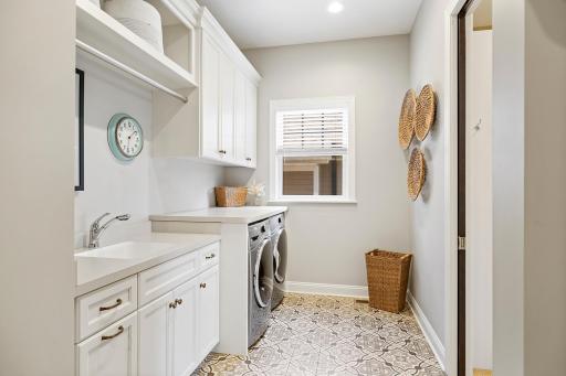 15489 Legacy Oaks Trail, Wayzata, MN 55391