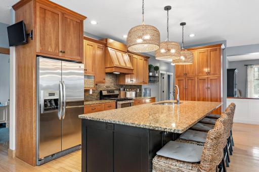 18270 184th Avenue NW, Big Lake, MN 55309