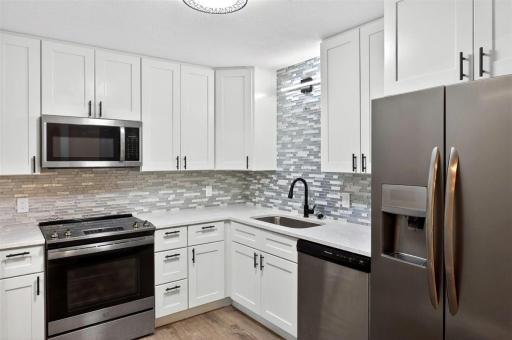 5643 Green Circle Drive, 108, Hopkins, MN 55343