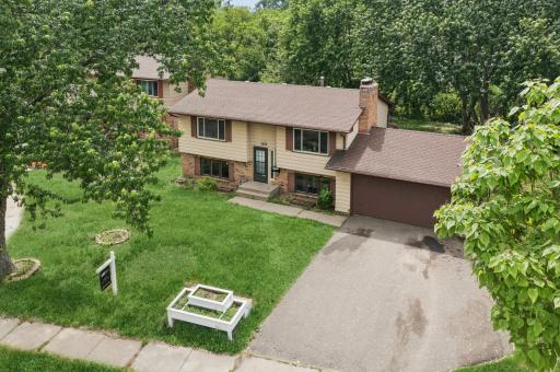 1613 Lyn Curve Avenue N, Minneapolis, MN 55411