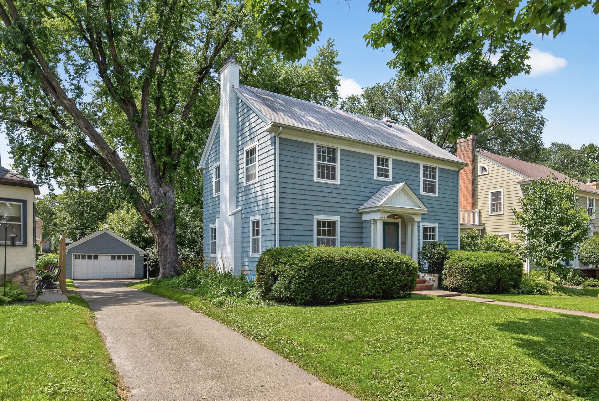 Welcome to 4138 York Ave S!