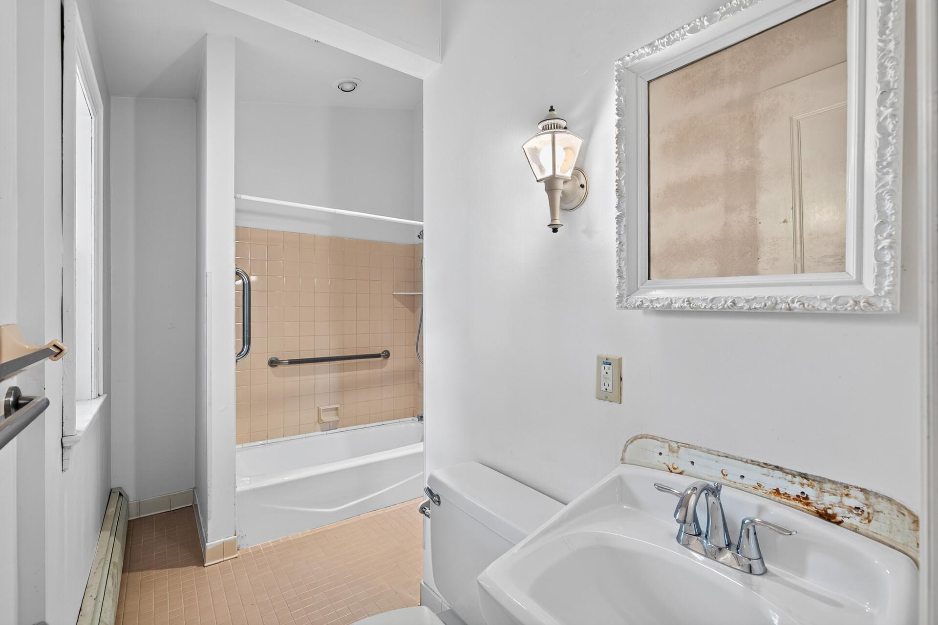 Main floor walk thru full bathroom