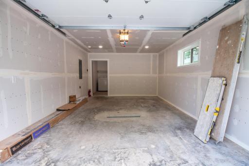 528 E St Charles Avenue, Fergus Falls, MN 56537