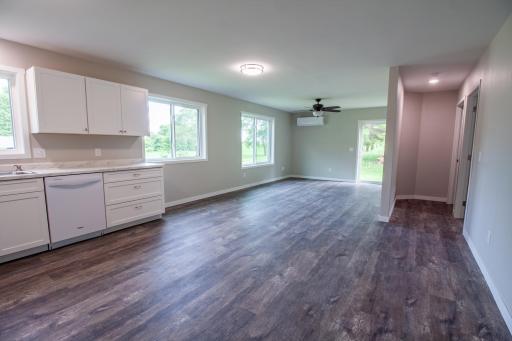 528 E St Charles Avenue, Fergus Falls, MN 56537