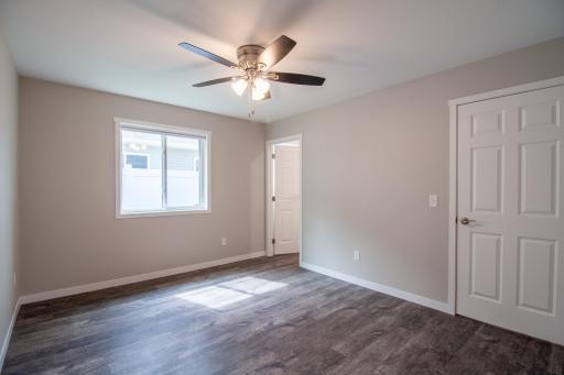 528 E St Charles Avenue, Fergus Falls, MN 56537