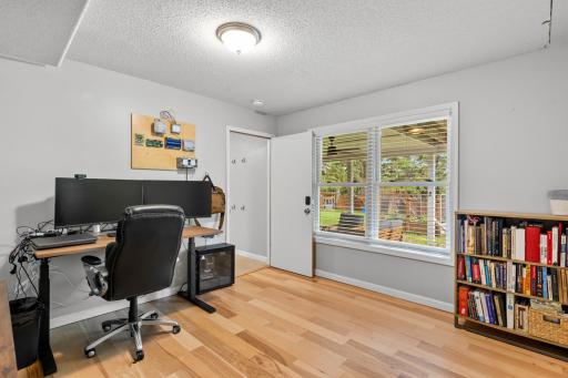1119 Bluff Pass S, Chaska, MN 55318
