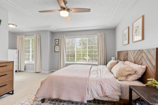 1119 Bluff Pass S, Chaska, MN 55318